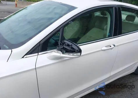 2013 Ford Fusion Se z USA, uszkodzony, nr VIN 3FA6P0H72DR305275
